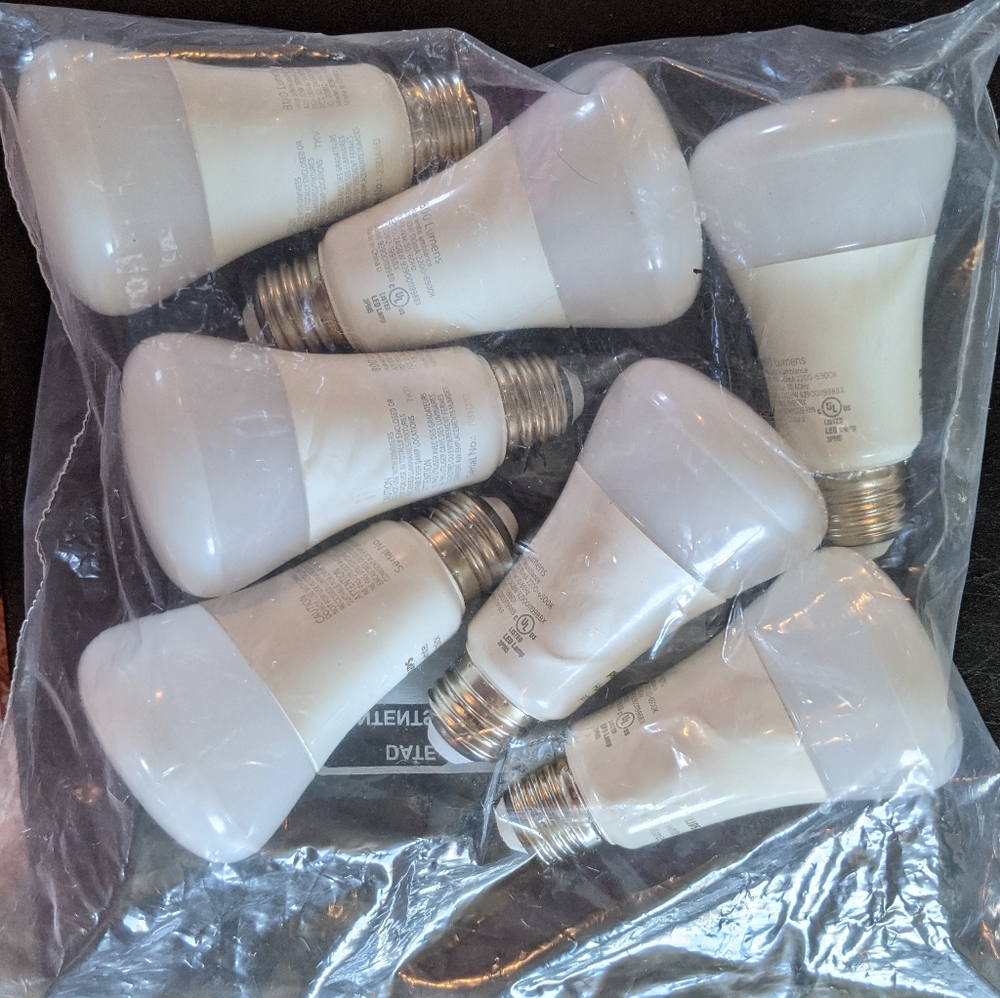 Smart home bulbs